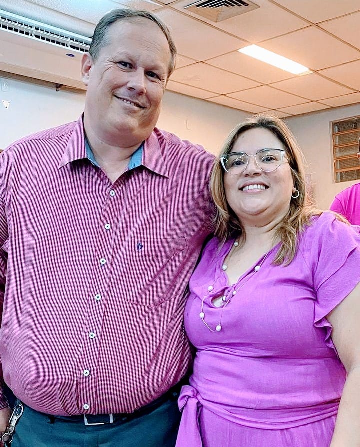PRa. Fernanda Olegario e Pr Julio